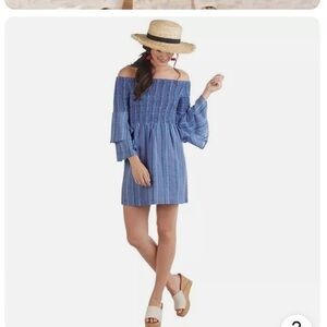 Mud Pie Women’s Desi Off the Shoulders Chambray Blue Striped Smocked Dress Large